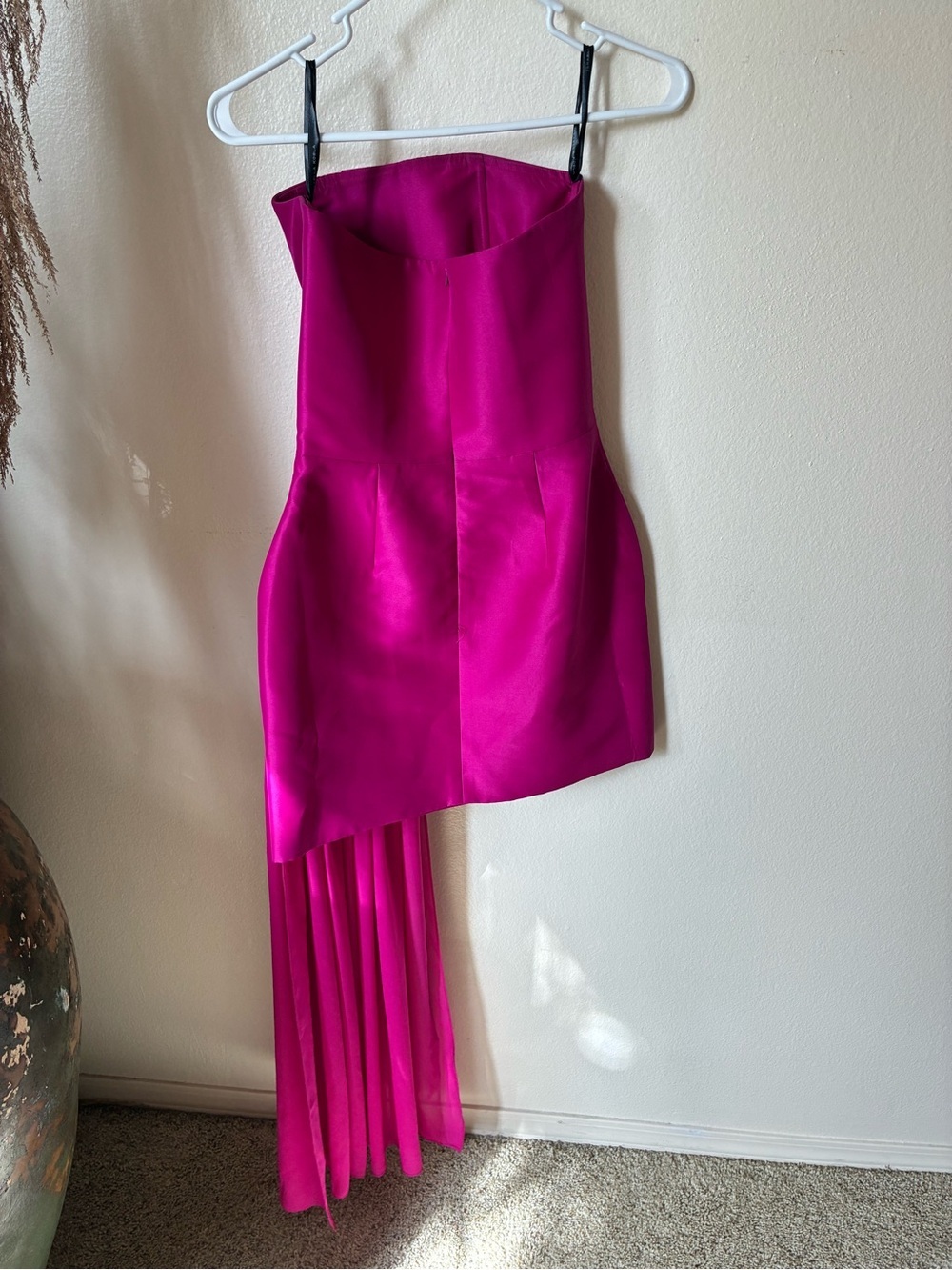 Israella Kobla Women's Siti Strapless Mini Dress Size 4 in Magenta Pink Gown - Picture 4 of 6